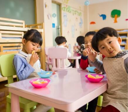 children playing with bricks